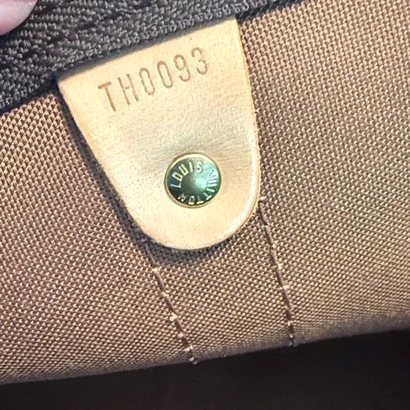 Louis Vuitton Monogram 45 Canvas Duffel Bag - Picture 15 of 15